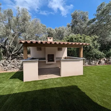 House Near Porto-vecchio, Quiet 빌라 포르토베쉬오